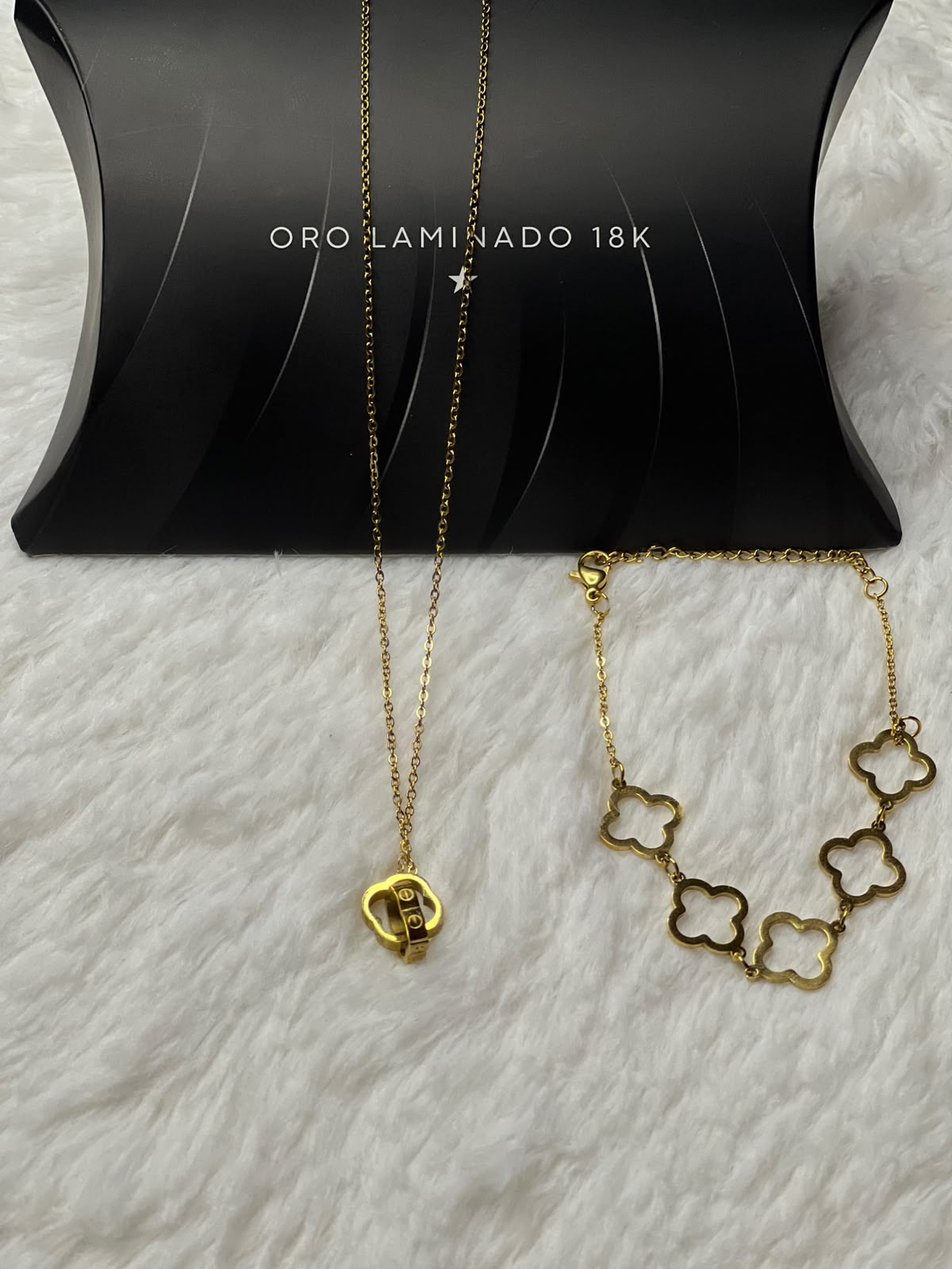 Combo Cadena + Pulsera Van Cleef Mujer